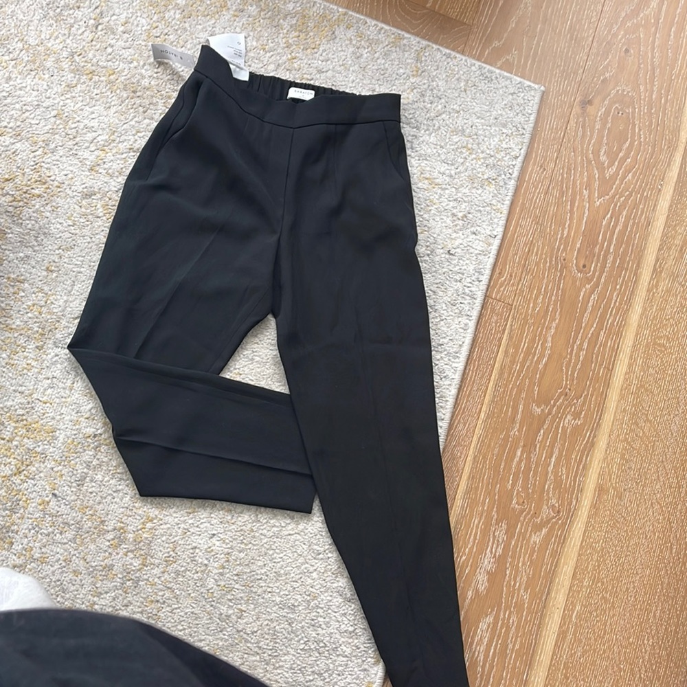 NEW Aritzia Conan cropped slacks